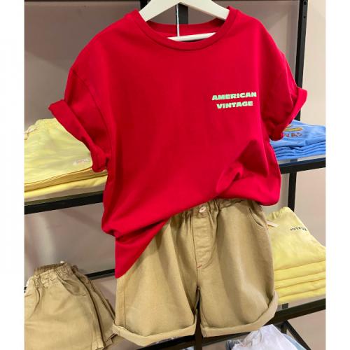 camiseta roja bermuda safari