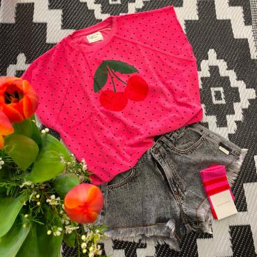 sudadera sm cerezas short flecos calcetin rosa